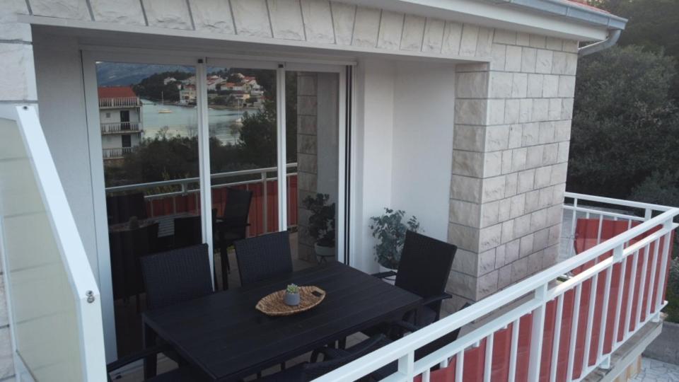 Luxury Apartments Oasis Lumbarda Exterior foto